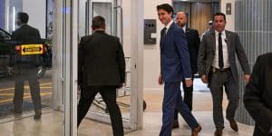 Calls for Trudeau to Resign as Exiting Canadian Finance Minister Warns of Trump Tariffs