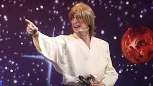 Il y a 28 ans, il faisait ses premiers pas à la télévision, avez-vous reconnu cet acteur que tout le monde connaît aujourd'hui ?