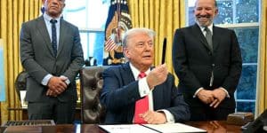 'Trump Just Caved to Big Pharma—Again': New Order Aims to Delay Drug Price Negotiations