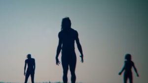 "Combien de temps nous reste-t-il ?" : les nouvelles images de 28 ans plus tard annoncent le grand retour de Danny Boyle !