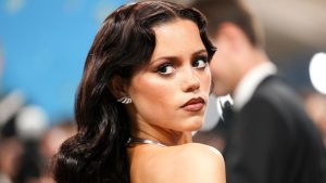 "Je joue une écolière dans Mercredi, mais je suis aussi une jeune femme" : Jenna Ortega a mal vécu la célébrité arrivée avec la série Netflix