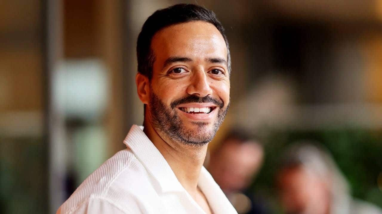 Tarek Boudali de la Bande à Fifi confondu avec cette légende hollywoodienne : mais que s'est-il vraiment passé ?