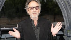 "Plus aucun film ne sera réalisé comme ça, je peux vous le garantir" : Tim Burton revient sur son tournage le plus chaotique