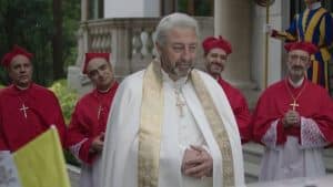 C'est le buzz inattendu de l'été : ce film avec Kad Merad en pape gagne des salles de cinéma !