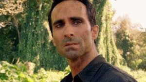 C'était l'un des personnages les plus mystérieux de Lost, qu’est devenu Nestor Carbonell, qui jouait Richard Alpert ?