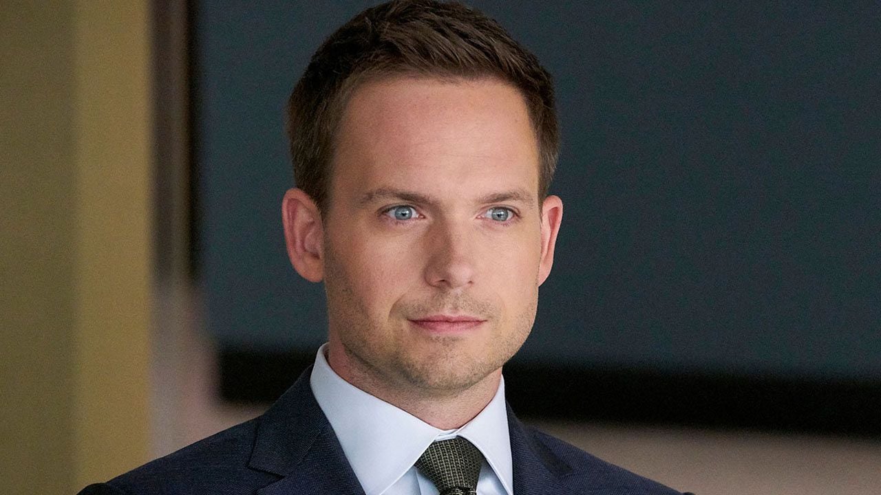 6 ans après son départ de Suits, que devient Patrick J. Adams (Mike) ?