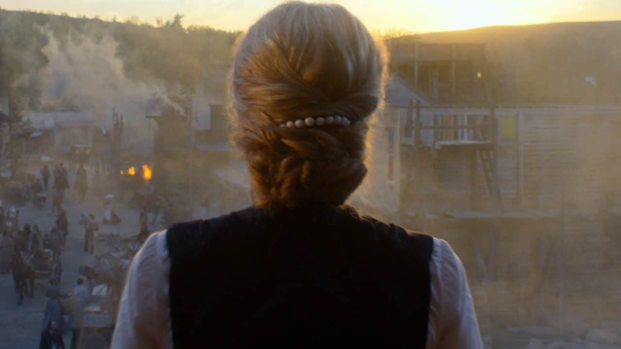 Déconseillée aux moins de 16 ans, cette série western avec des stars de Game of Thrones et X-Files va devenir votre nouvelle obsession