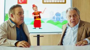 Premières images de Cocorico 2 : retrouvez Didier Bourdon et Christian Clavier dans l'une des suites les plus attendues de 2026 !