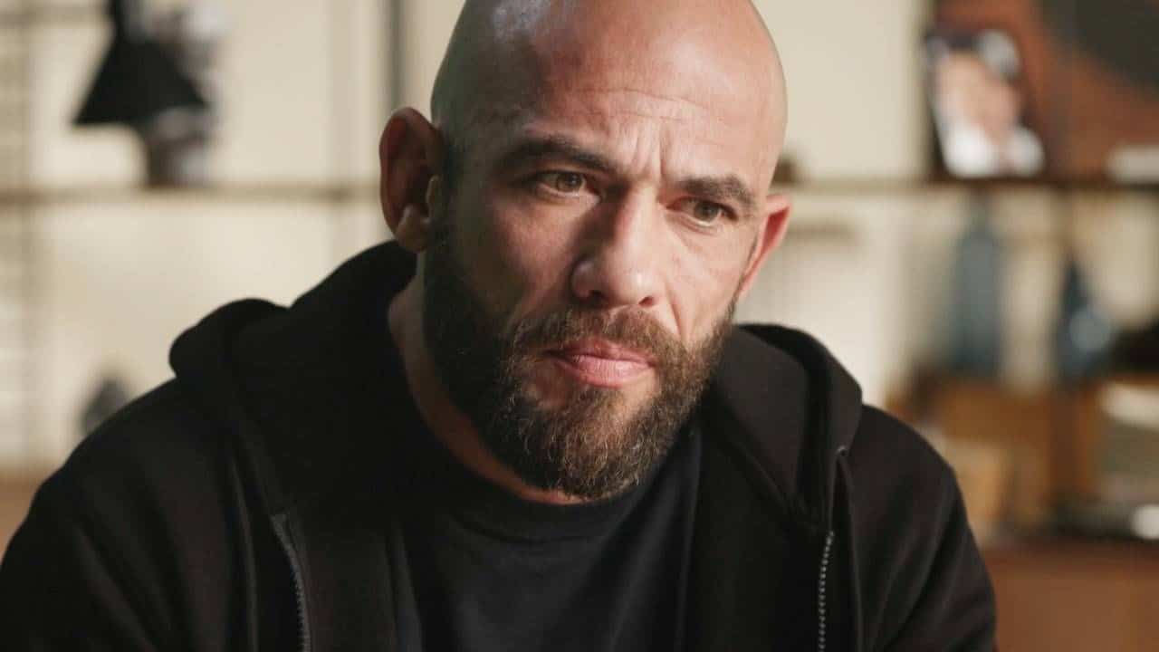 Un Si Grand Soleil :  "Manu ne lui en veut pas, il veut juste comprendre", confie Moïse Santamaria