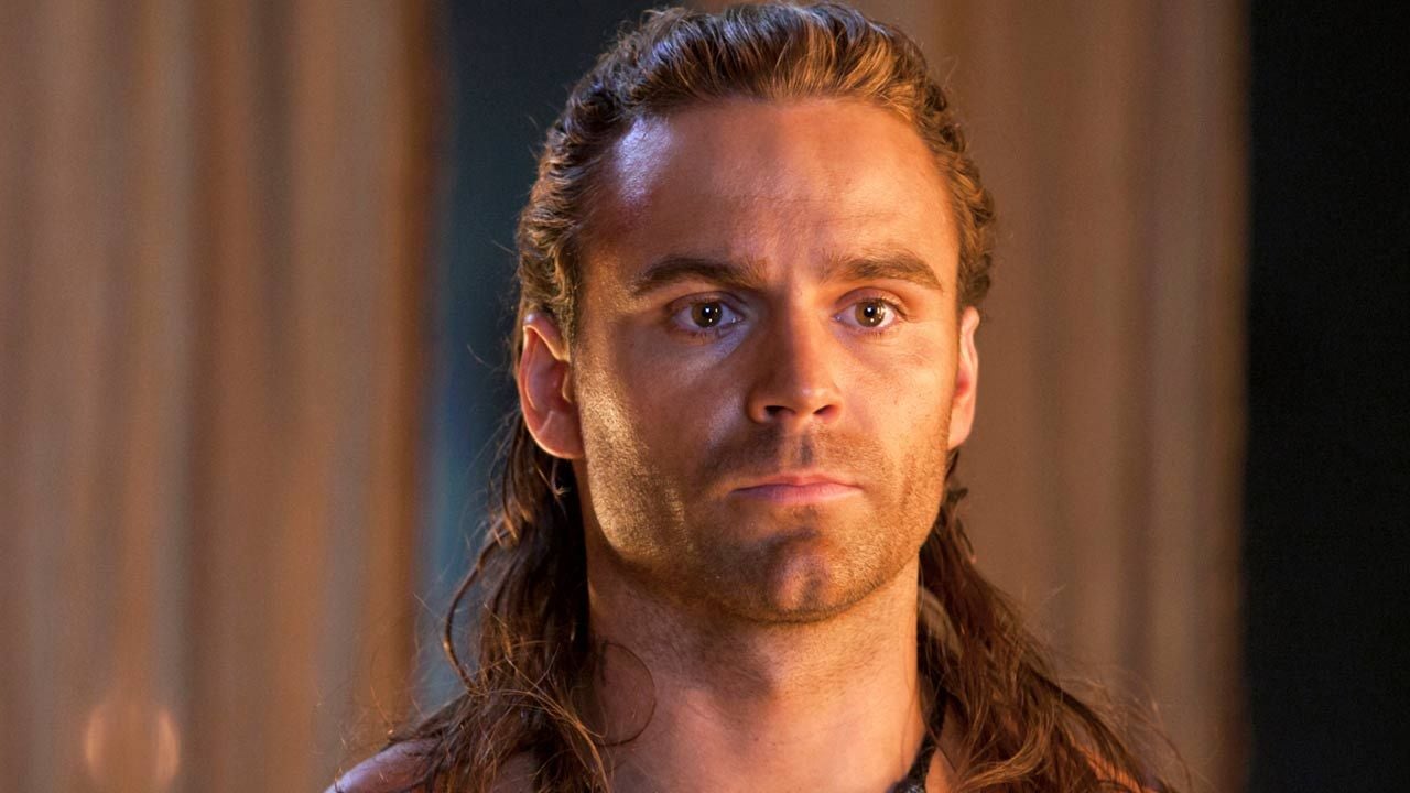 Spartacus : qu’est devenu Dustin Clare, le gladiateur Gannicus, depuis la fin de la série historique il y a 13 ans ?
