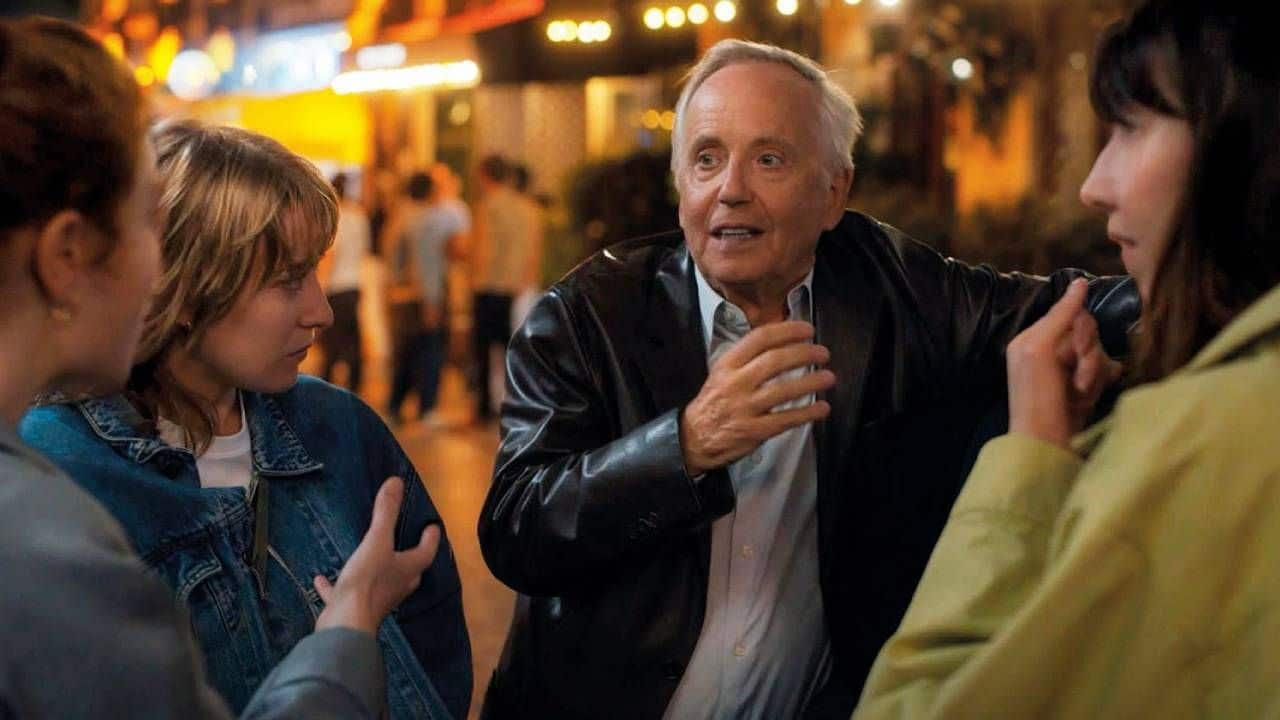 "Tous les rôles ont quelque chose de nous-mêmes" : Fabrice Luchini est de retour avec Victor comme tout le monde