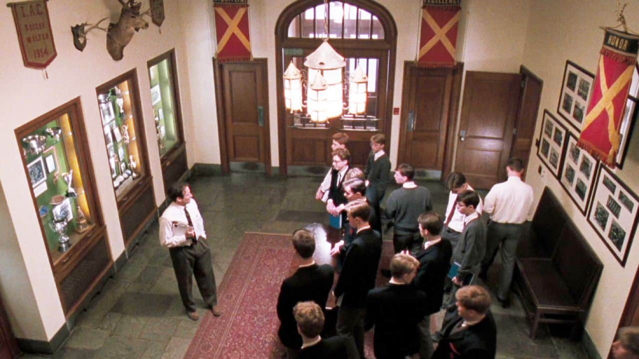 Prononcés par Robin Williams il y a 36 ans dans ce film culte, ces deux petits mots ont suffi pour bouleverser des millions de gens