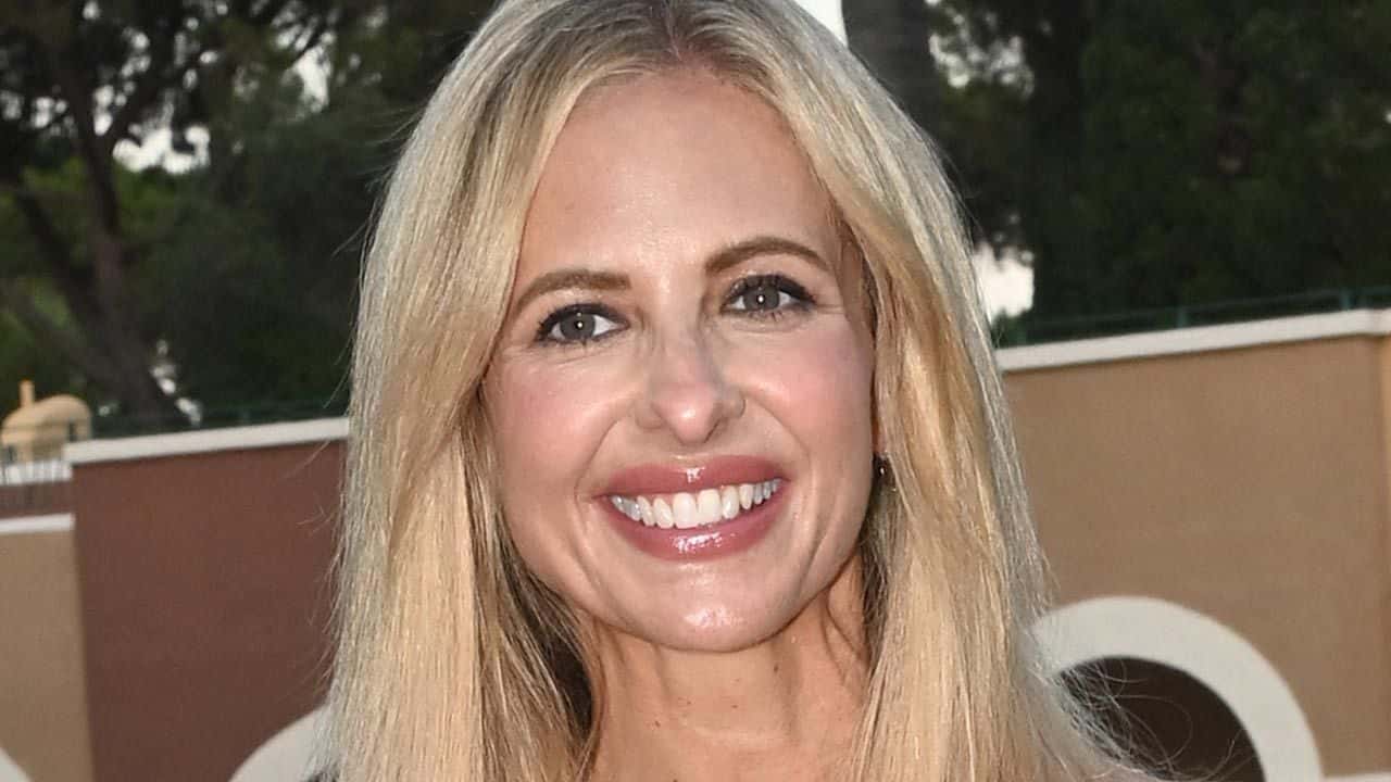 "Elle est splendide dans ce double rôle" : notée 4 sur 5, c'est la meilleure série de Sarah Michelle Gellar... Et ce n'est pas Buffy contre les vampires !