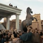 L’Odyssée : le Cheval de Troie dans toute sa splendeur dans les nouvelles images du blockbuster de Christopher Nolan