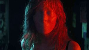 Julia Ducournau, Palme d'or pour Titane, signe le nouveau clip étrange de Mylène Farmer