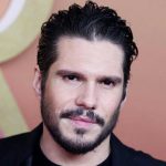 "Un peu à la manière de Dr Jekyll et Mr Hyde" : François Civil et Bérénice Bejo seront dans le prochain film fantastique et historique d'un réalisateur oscarisé