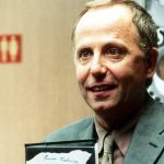 "Avec un peu de science-fiction également" : c'est l'une des meilleures comédies de Fabrice Luchini et elle est à revoir absolument !