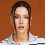 "C'est extraordinaire" : Adèle Exarchopoulos est fan de cet anime culte depuis 20 ans, et il est disponible sur Netflix