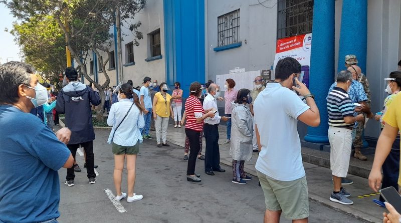 Long queues to vote in Lima (Photo: Twitter)