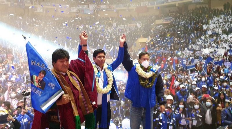 Franklin Flores, Evo Morales and Luis Arce in La Paz April 7th (Photo: Kawsachun News)